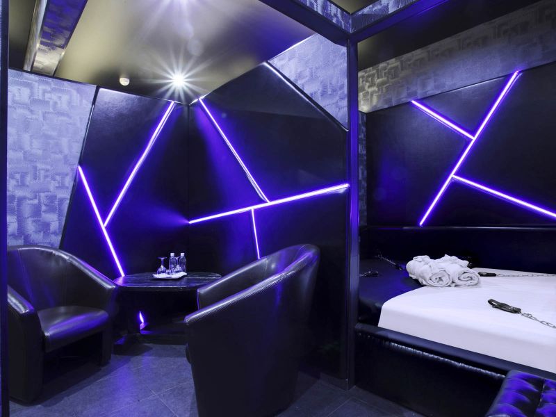 Porno filmlar Italiyada bolib otadi